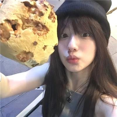 攀岩女孩儿